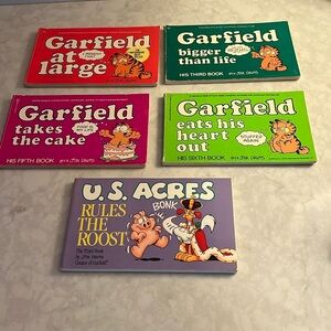 Vintage 80s Lot of  5 Garfield the Cat Comic Strip Funny Books by Jim Davis